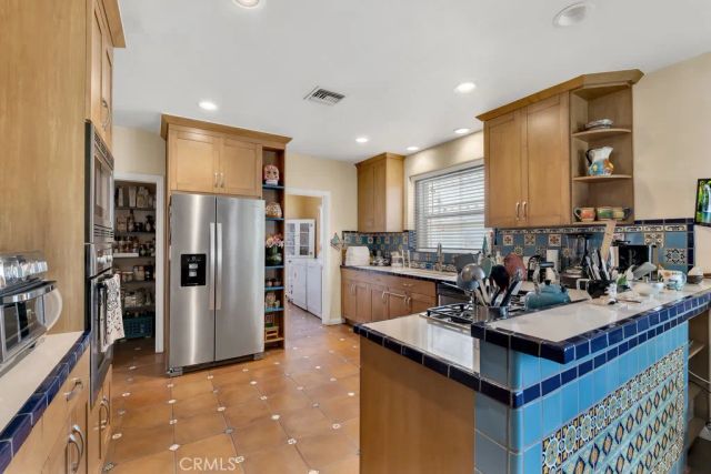 14024 Califa, Valley Glen, CA 91401