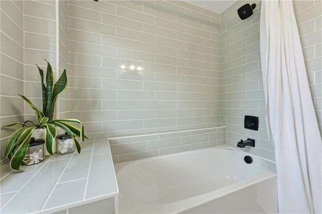 3020 W 47th Terrace, Westwood, KS 66205