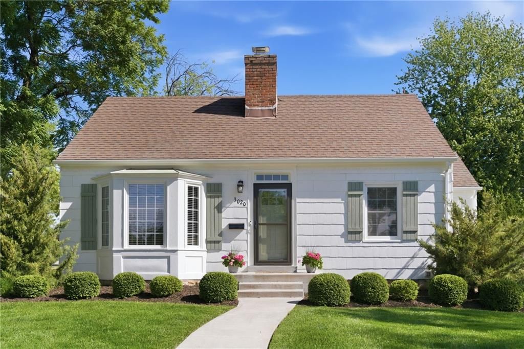 3020 W 47th Terrace, Westwood, KS 66205