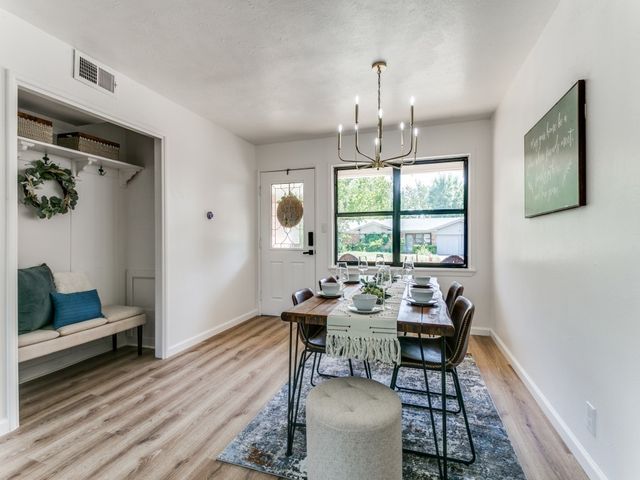752 Oakwood Avenue, Hurst, TX 76053