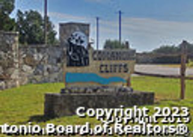 00 Comanche Trl, Bandera, TX 78003