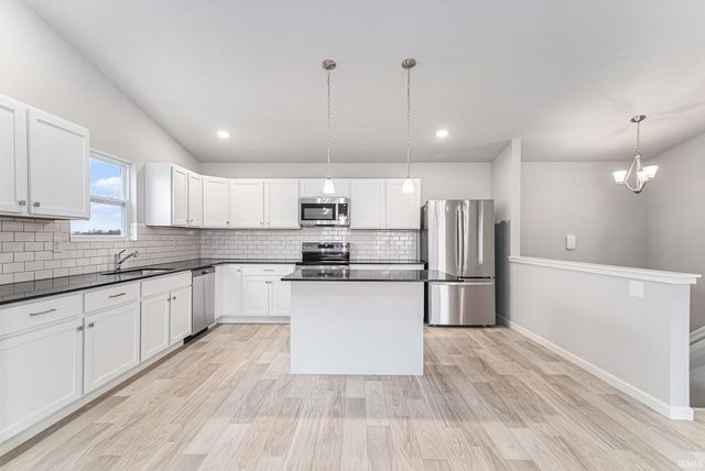 50719 Hunters Edge Drive, Elkhart, IN 46514