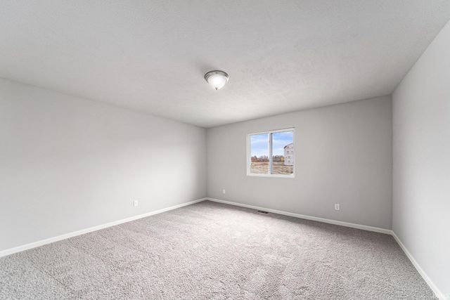 50719 Hunters Edge Drive, Elkhart, IN 46514