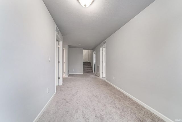 50719 Hunters Edge Drive, Elkhart, IN 46514