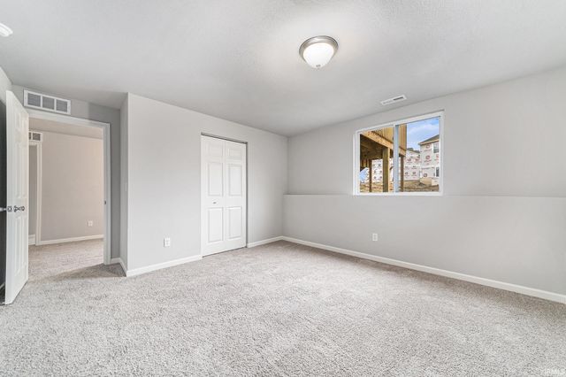 50719 Hunters Edge Drive, Elkhart, IN 46514