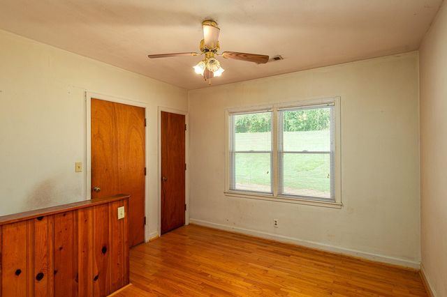 1619 S Seminole Drive, Chattanooga, TN 37412