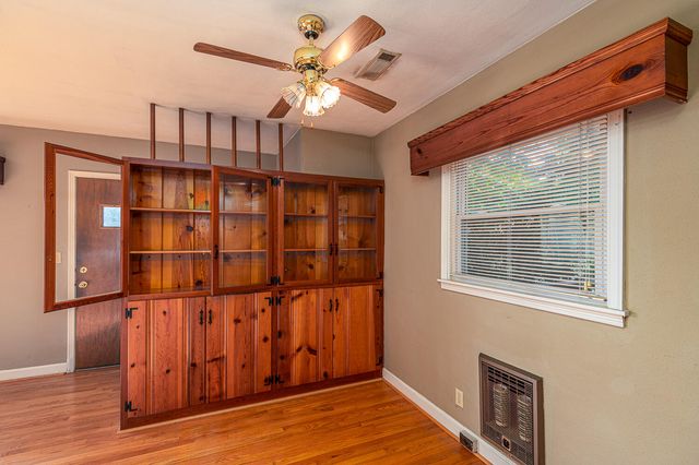 1619 S Seminole Drive, Chattanooga, TN 37412