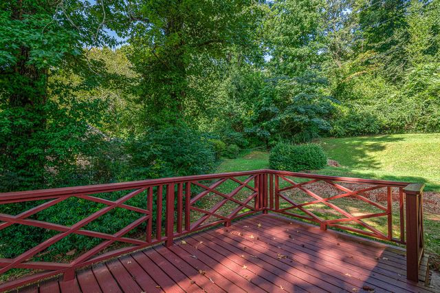 1619 S Seminole Drive, Chattanooga, TN 37412