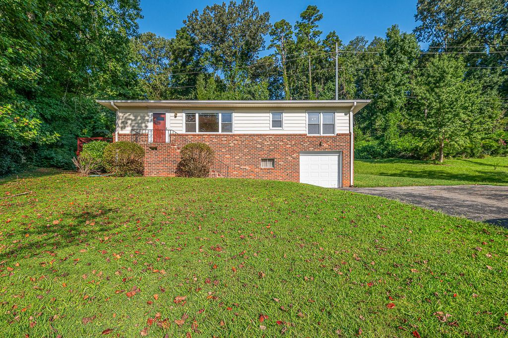 1619 S Seminole Drive, Chattanooga, TN 37412