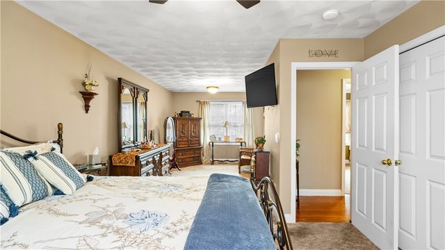 9 Kenneth Avenue, Warwick, RI 02886