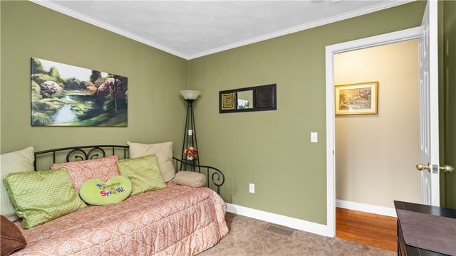 9 Kenneth Avenue, Warwick, RI 02886