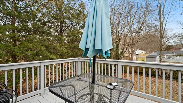 9 Kenneth Avenue, Warwick, RI 02886