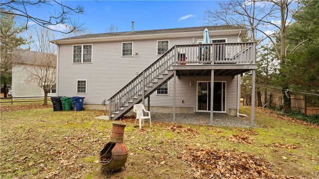 9 Kenneth Avenue, Warwick, RI 02886