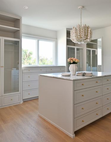 3717 Chevy Chase Drive, Houston, TX 77019