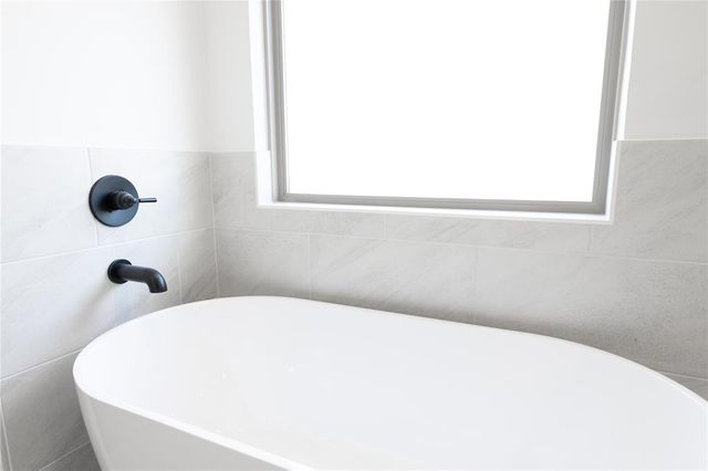 5716 Lantana Lane, Edmond, OK 73034