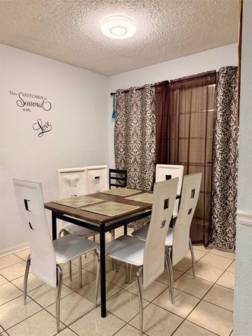 8807 Kindlewood Drive, Houston, TX 77099