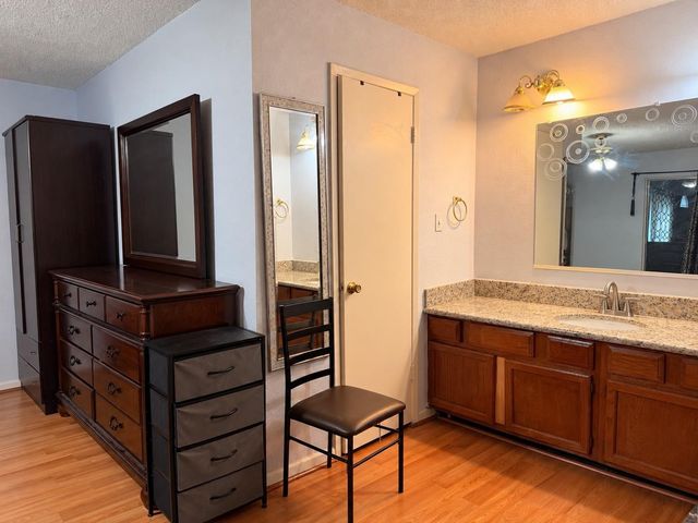 8807 Kindlewood Drive, Houston, TX 77099