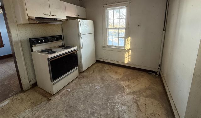 114 Ashley Avenue, Rockford, IL 61102