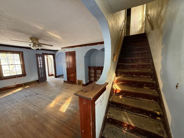 114 Ashley Avenue, Rockford, IL 61102