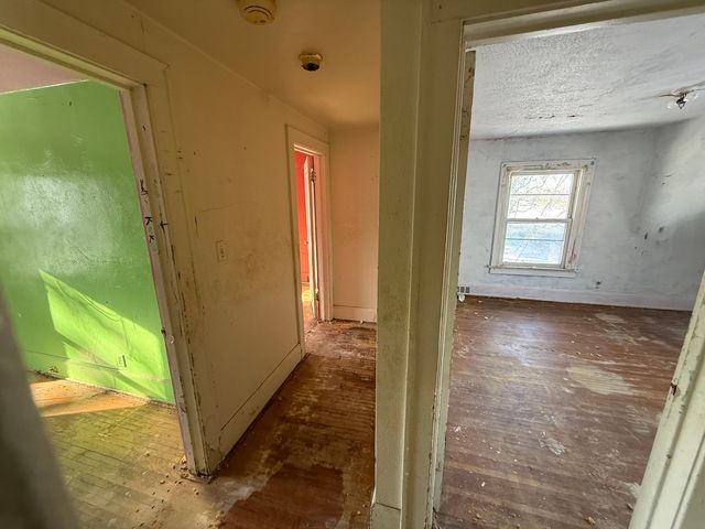 114 Ashley Avenue, Rockford, IL 61102