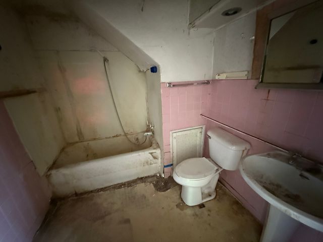 114 Ashley Avenue, Rockford, IL 61102