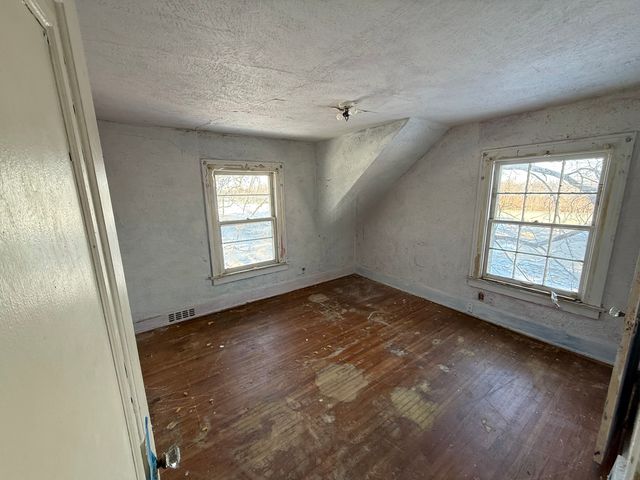 114 Ashley Avenue, Rockford, IL 61102