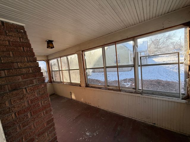 114 Ashley Avenue, Rockford, IL 61102