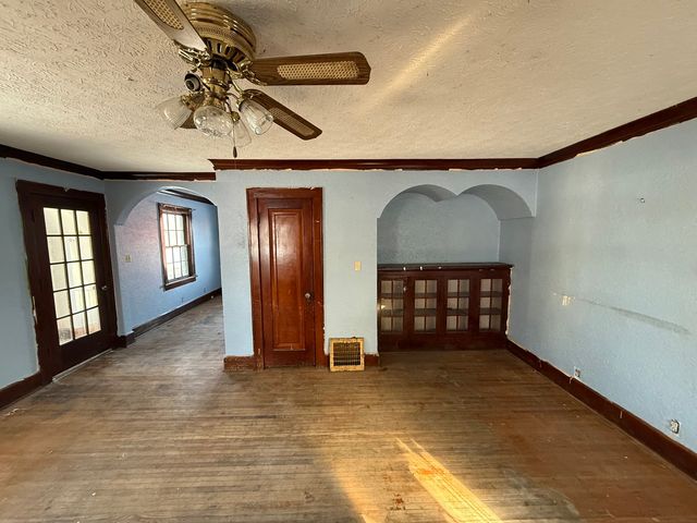 114 Ashley Avenue, Rockford, IL 61102