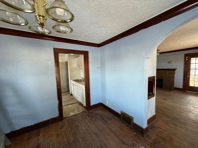 114 Ashley Avenue, Rockford, IL 61102