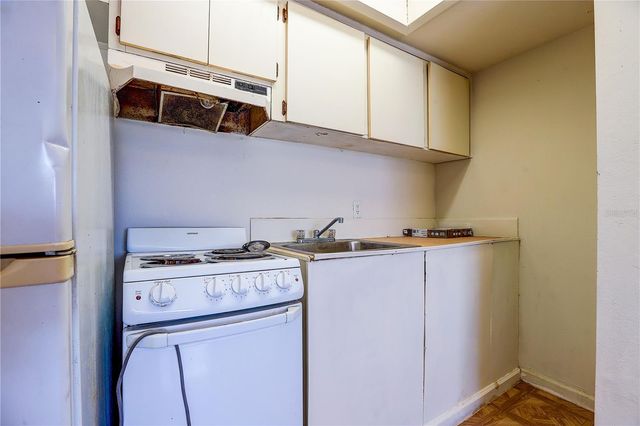 1262 E 113TH AVENUE H112, Tampa, FL 33612