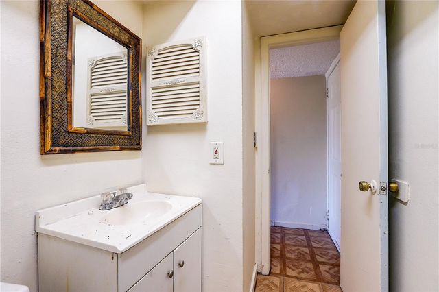 1262 E 113TH AVENUE H112, Tampa, FL 33612