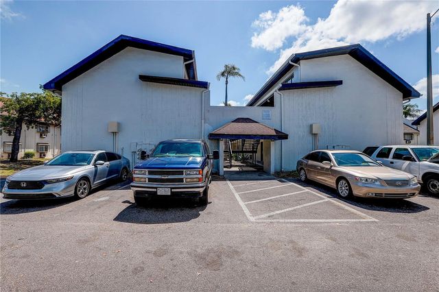 1262 E 113TH AVENUE H112, Tampa, FL 33612