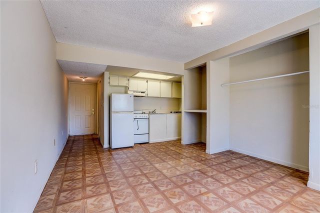 1262 E 113TH AVENUE H112, Tampa, FL 33612