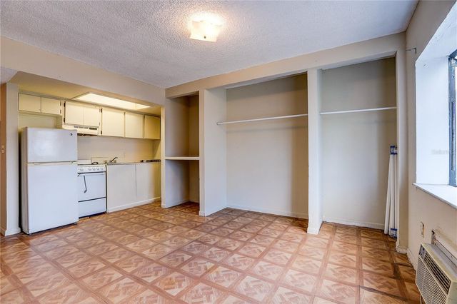 1262 E 113TH AVENUE H112, Tampa, FL 33612