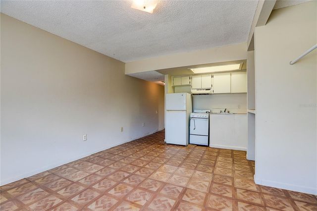 1262 E 113TH AVENUE H112, Tampa, FL 33612