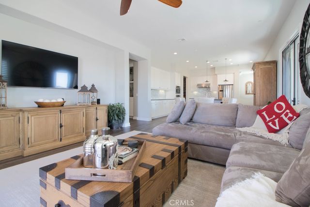157 Follyhatch, Irvine, CA 92618
