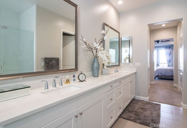 157 Follyhatch, Irvine, CA 92618