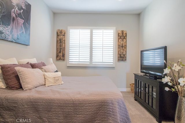 157 Follyhatch, Irvine, CA 92618