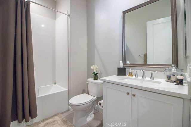 157 Follyhatch, Irvine, CA 92618