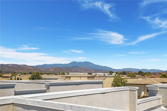 157 Follyhatch, Irvine, CA 92618
