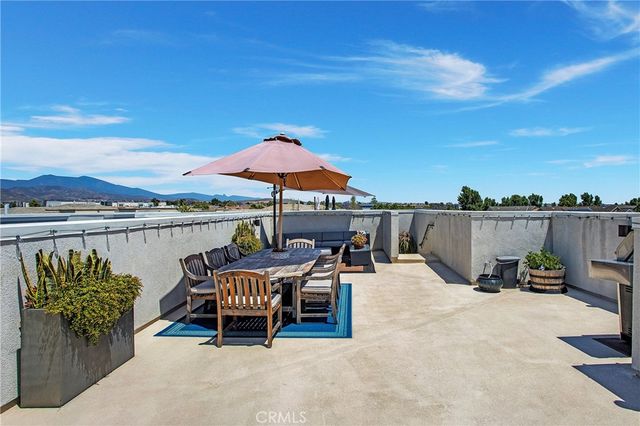 157 Follyhatch, Irvine, CA 92618