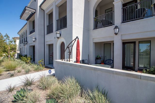 157 Follyhatch, Irvine, CA 92618