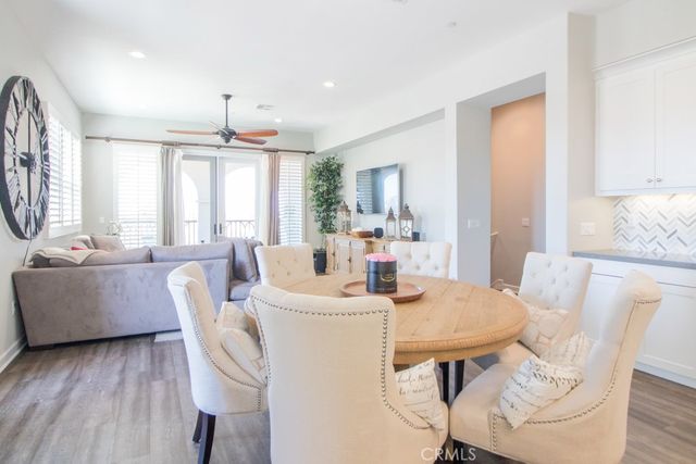 157 Follyhatch, Irvine, CA 92618