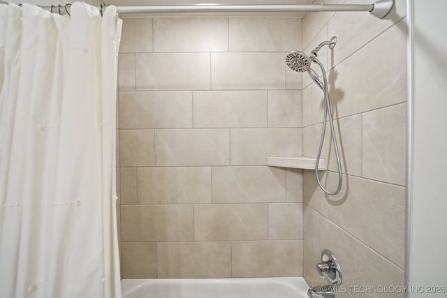 12307 S Maplewood Avenue, Bixby, OK 74008