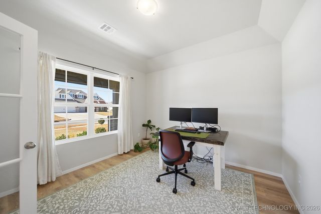 12307 S Maplewood Avenue, Bixby, OK 74008