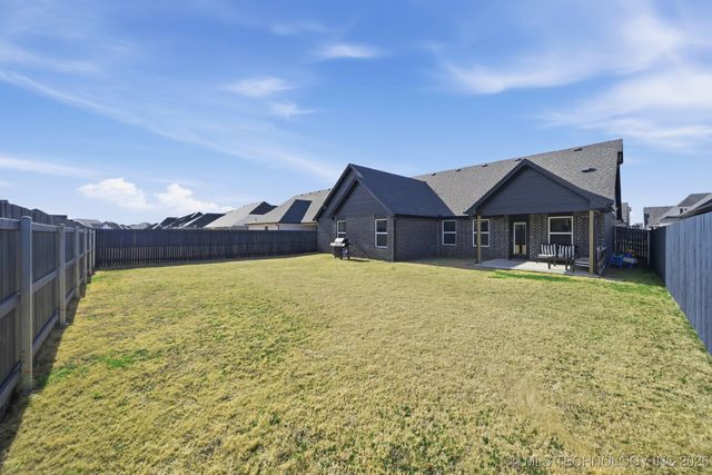 12307 S Maplewood Avenue, Bixby, OK 74008
