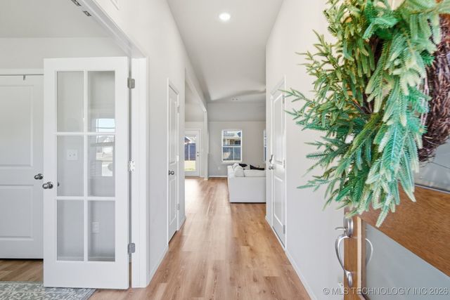 12307 S Maplewood Avenue, Bixby, OK 74008