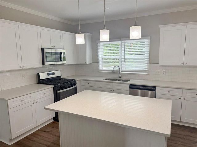 5875 N Canaan Glen Ct Court, Atlanta, GA 30331