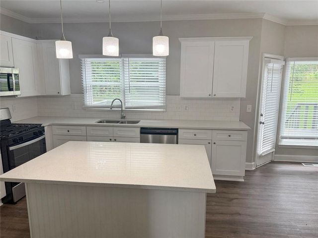 5875 N Canaan Glen Ct Court, Atlanta, GA 30331