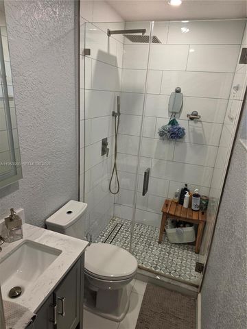 5865 W 13 Avenue, Hialeah, FL 33012